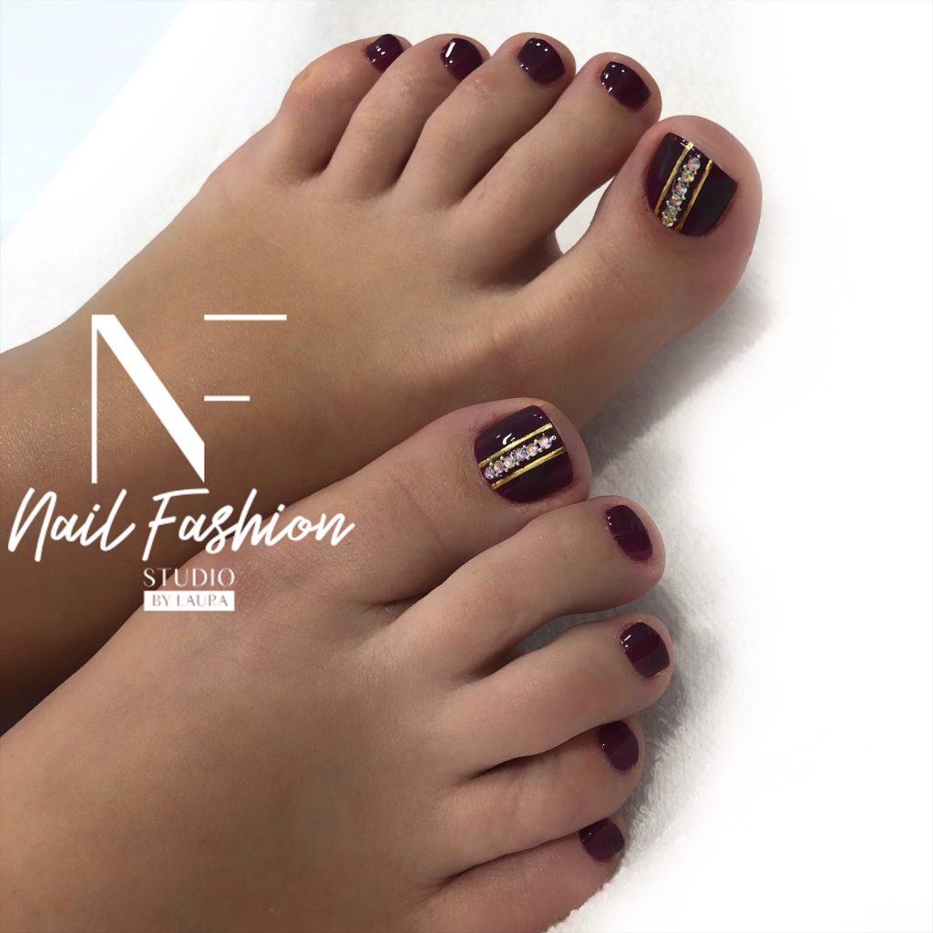 Nail Fashion Studio By Laura - Pedikiūras