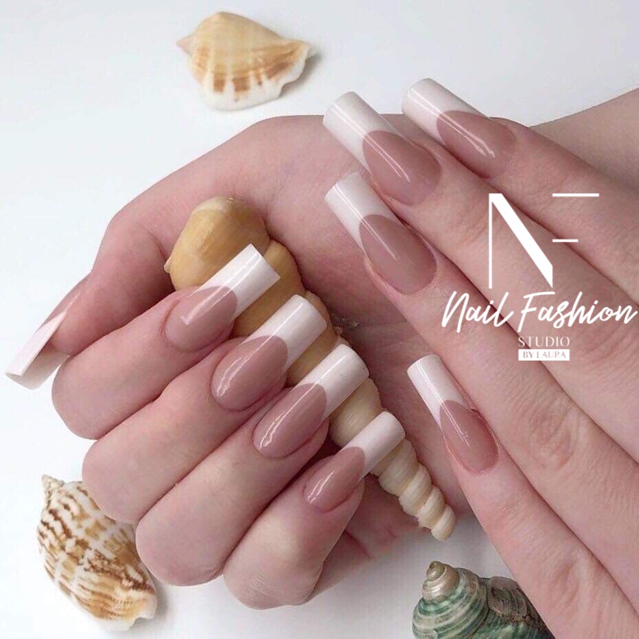 Nail Fashion Studio By Laura - Manikiūras